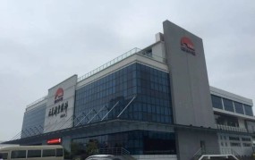 香港新增9大“宝藏景点”！一秒穿越港片经典—名场面墙